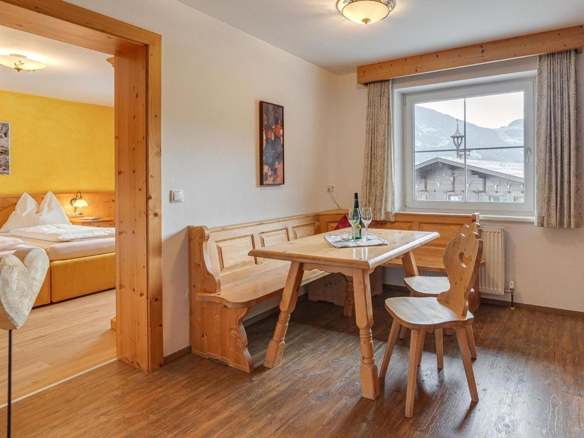 Apartment In Fuegen With A Garden מראה חיצוני תמונה